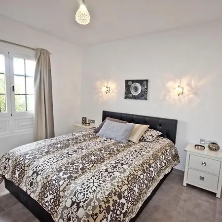 Club Valena 3, Modern Apartment, Wifi, Close To Amenities, At Matagorda * Puerto del Carmen (Lanzarote)