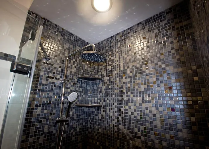 Club Valena 3, Modern Apartment, Wifi, Close To Amenities, At Matagorda