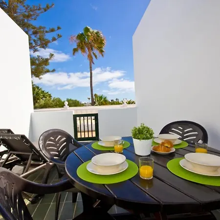 Apartamento Club Valena 3, Modern Apartment, Wifi, Close To Amenities, At Matagorda Puerto del Carmen (Lanzarote)