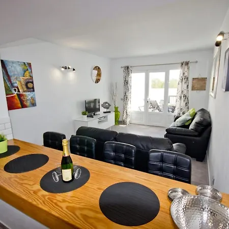 Apartamento Club Valena 3, Modern Apartment, Wifi, Close To Amenities, At Matagorda *